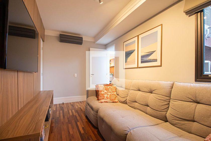 Apartamento à Venda – Chácara Santo Antonio, 3 Quartos, 210 m² – São Paulo