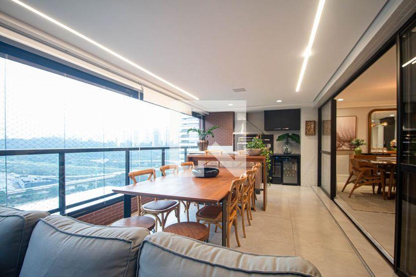 Apartamento à Venda – Chácara Santo Antonio, 3 Quartos, 210 m² – São Paulo