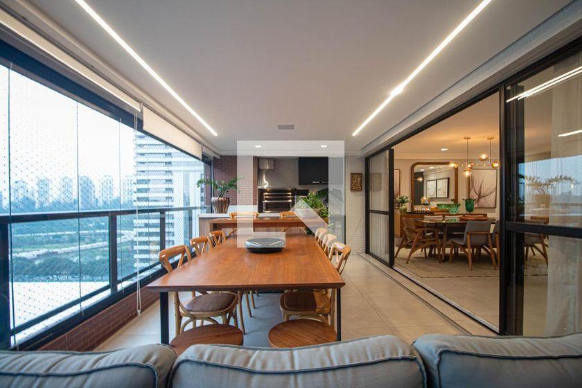 Apartamento à Venda – Chácara Santo Antonio, 3 Quartos, 210 m² – São Paulo