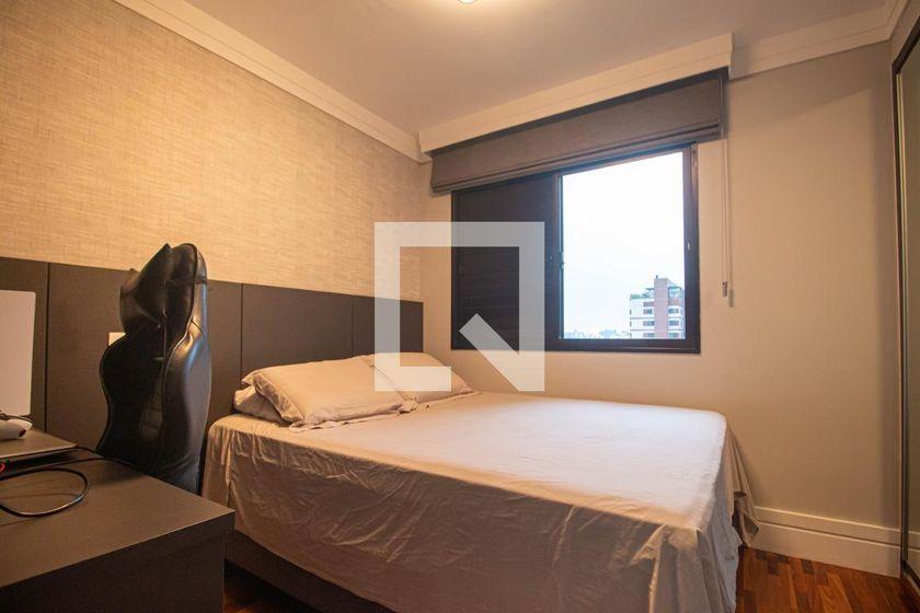 Apartamento à Venda – Chácara Santo Antonio, 3 Quartos, 210 m² – São Paulo
