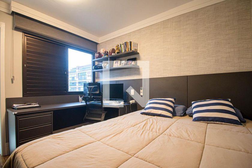Apartamento à Venda – Chácara Santo Antonio, 3 Quartos, 210 m² – São Paulo