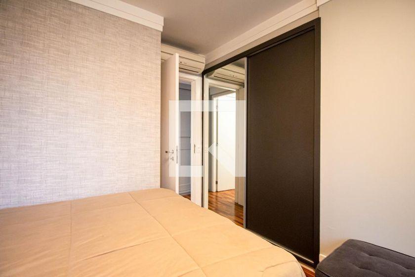 Apartamento à Venda – Chácara Santo Antonio, 3 Quartos, 210 m² – São Paulo