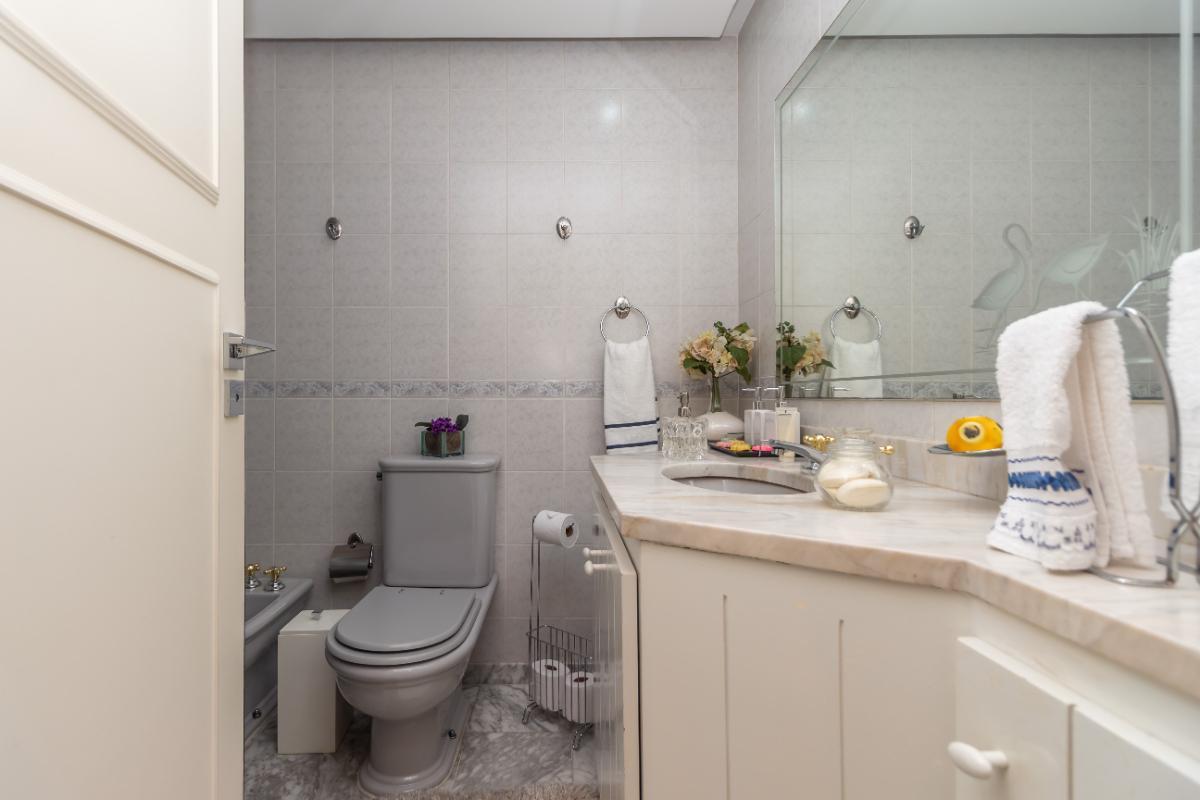 Funcional apartamento tipo para locação em Moema com 4 quartos, sendo 4 suítes, 198m² – remaxmonarca
