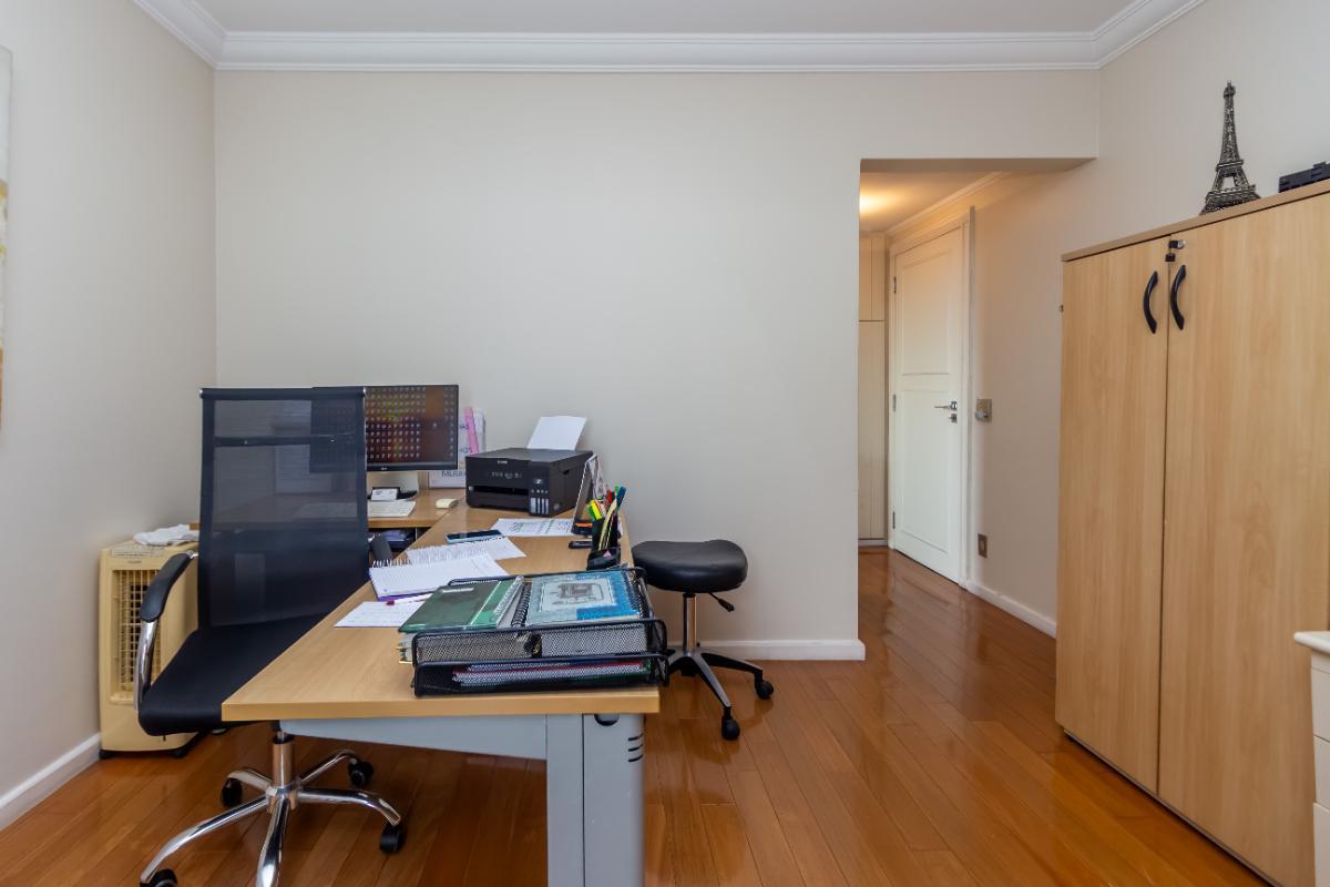 Funcional apartamento tipo para locação em Moema com 4 quartos, sendo 4 suítes, 198m² – remaxmonarca