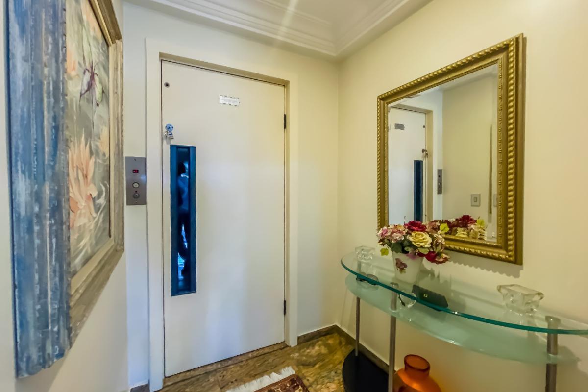Funcional apartamento tipo para locação em Moema com 4 quartos, sendo 4 suítes, 198m² – remaxmonarca