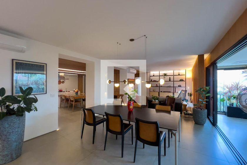 Apartamento à Venda – Vila Mariana, 4 Quartos, 267 m² – São Paulo