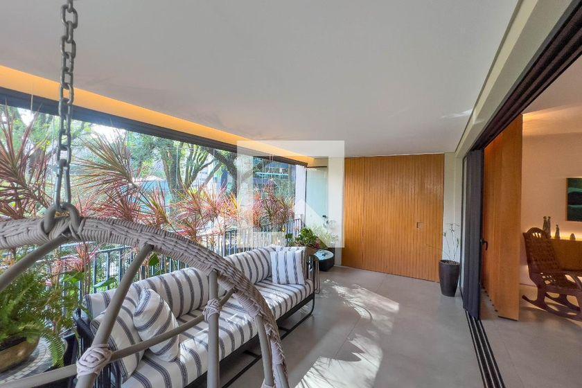 Apartamento à Venda – Vila Mariana, 4 Quartos, 267 m² – São Paulo