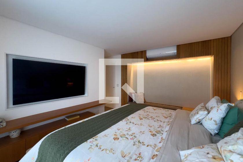 Apartamento à Venda – Vila Mariana, 4 Quartos, 267 m² – São Paulo