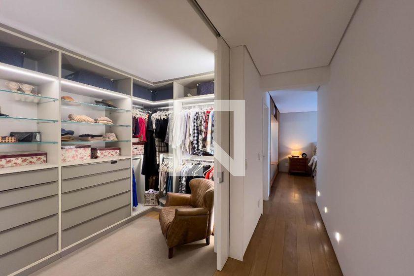 Apartamento à Venda – Vila Mariana, 4 Quartos, 267 m² – São Paulo