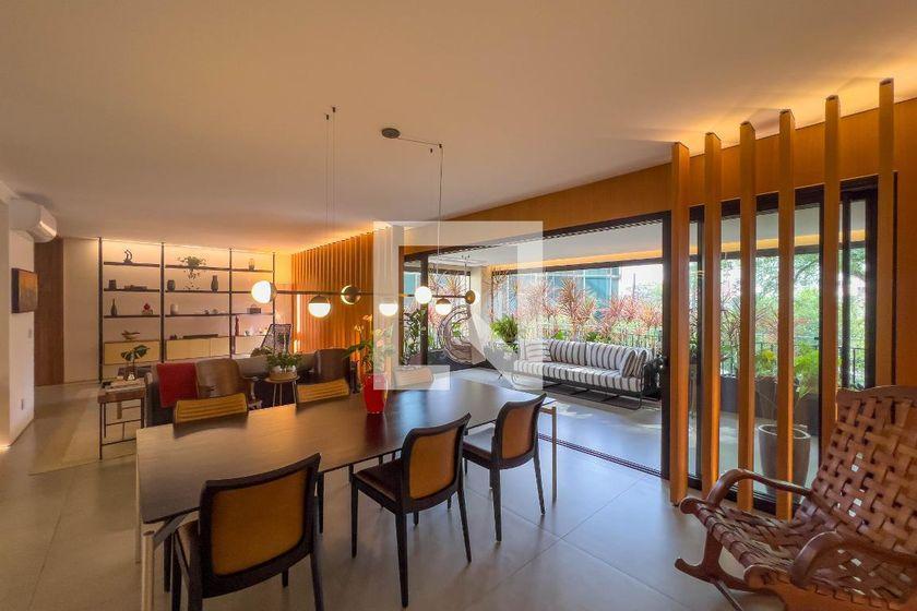 Apartamento à Venda – Vila Mariana, 4 Quartos, 267 m² – São Paulo