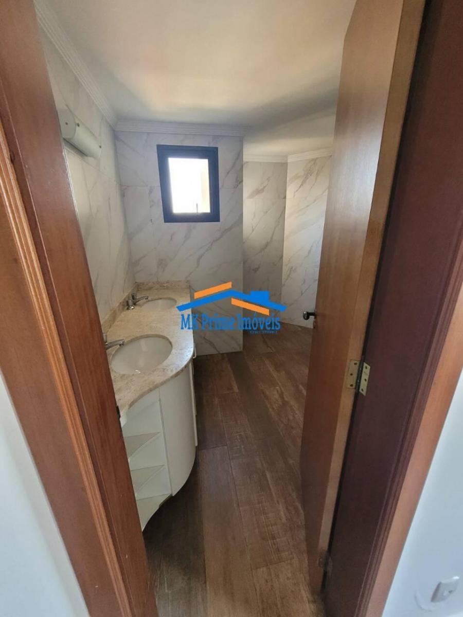 Cobertura Duplex em Vila São Francisco com 330m² – 4 Dorm/2 Suítes