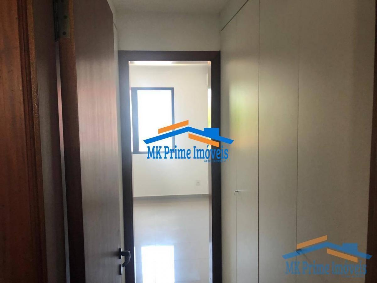 Cobertura Duplex em Vila São Francisco com 330m² – 4 Dorm/2 Suítes