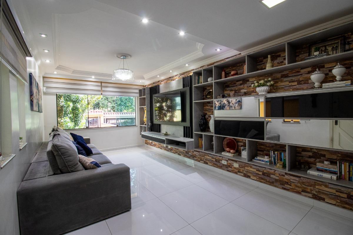 Sensacional casa tipo para venda em Parque São Domingos com 3 quartos, sendo 2 suítes, 226.38m² – re