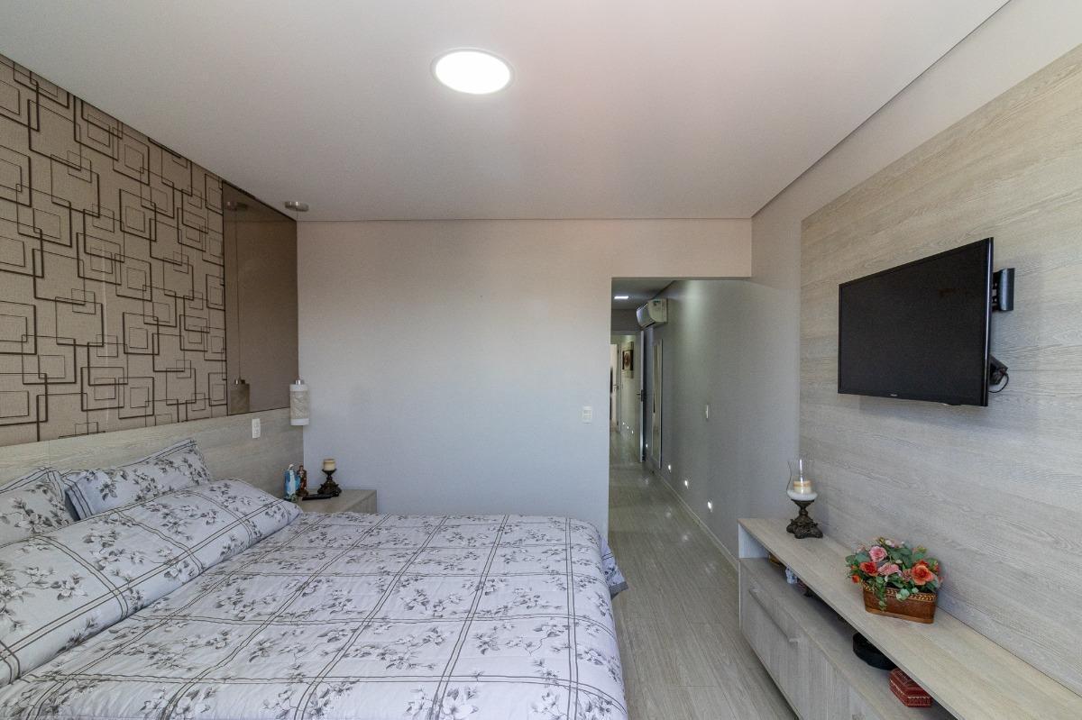 Sensacional casa tipo para venda em Parque São Domingos com 3 quartos, sendo 2 suítes, 226.38m² – re