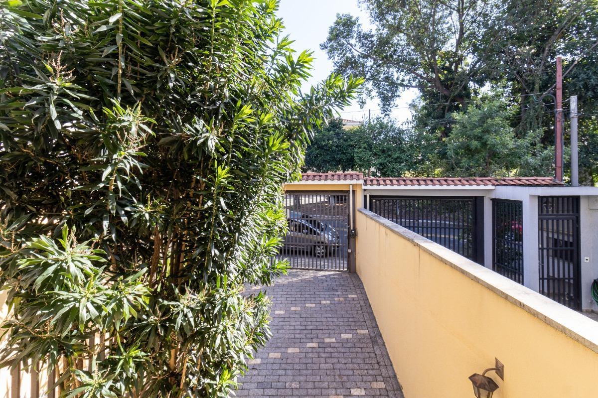 Sensacional casa tipo para venda em Parque São Domingos com 3 quartos, sendo 2 suítes, 226.38m² – re