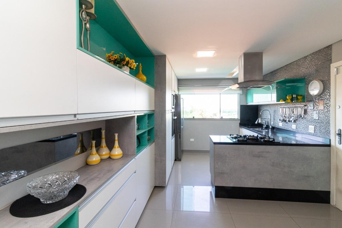 Sensacional casa tipo para venda em Parque São Domingos com 3 quartos, sendo 2 suítes, 226.38m² – re
