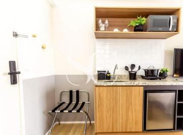 Vende-se STUDIO mobiliado em frente ao metrô Brooklin em São Paulo