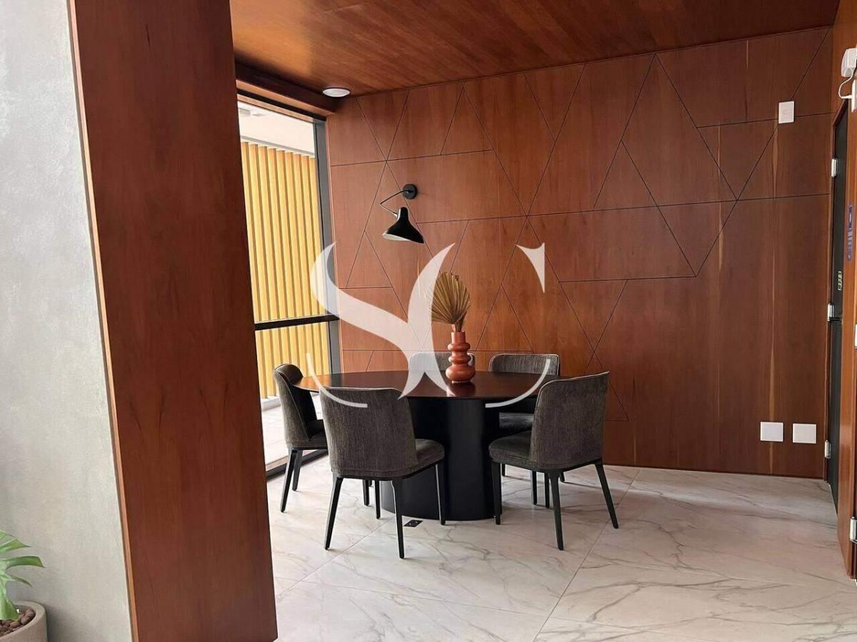 Vende-se STUDIO mobiliado em frente ao metrô Brooklin em São Paulo