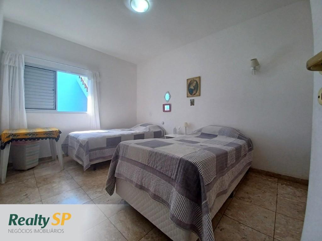 MORUMBI 96m² /JD LONDRINA/ 2 DORMS./ EDÍCULA NOS FUNDOS / TER. 205m² / 2 VAGS.