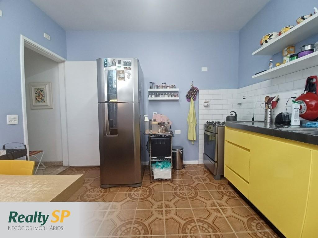 MORUMBI 96m² /JD LONDRINA/ 2 DORMS./ EDÍCULA NOS FUNDOS / TER. 205m² / 2 VAGS.