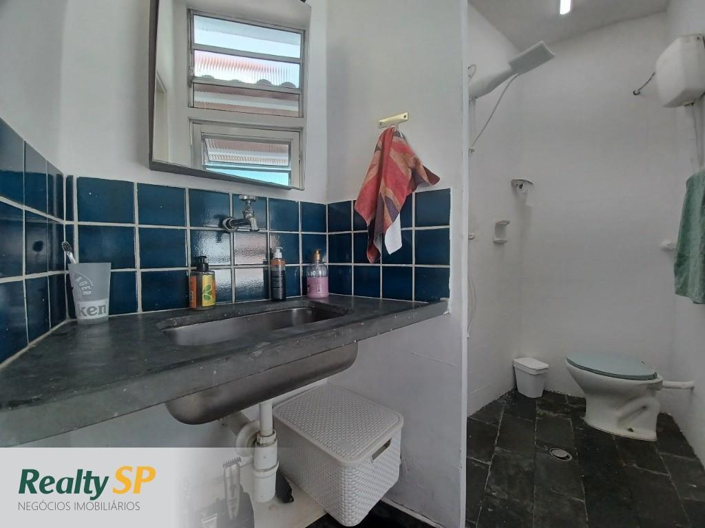 MORUMBI 96m² /JD LONDRINA/ 2 DORMS./ EDÍCULA NOS FUNDOS / TER. 205m² / 2 VAGS.