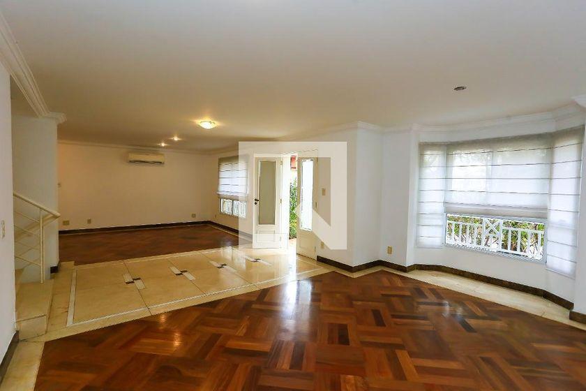 Casa à Venda – Morumbi, 4 Quartos, 569 m² – São Paulo