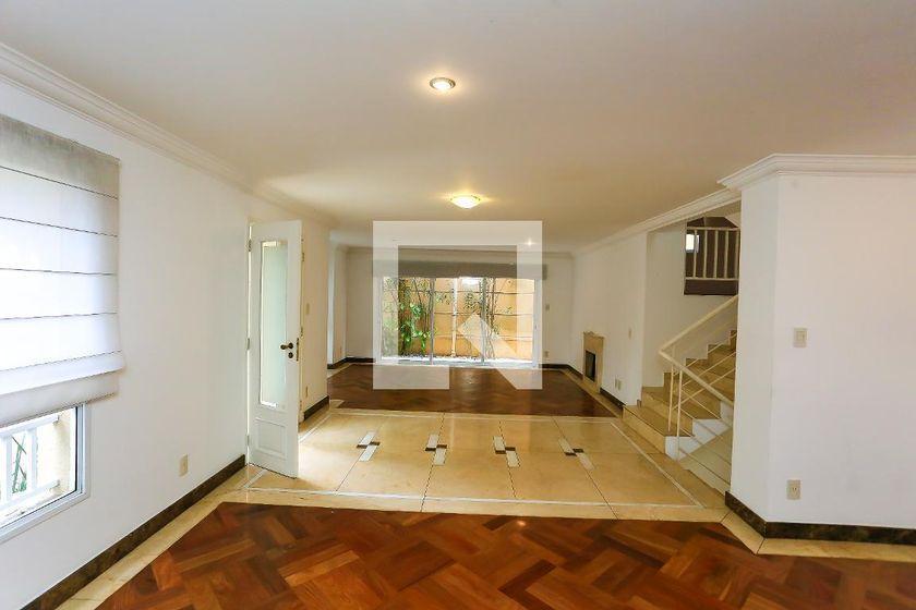 Casa à Venda – Morumbi, 4 Quartos, 569 m² – São Paulo