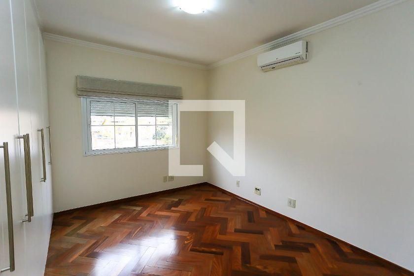 Casa à Venda – Morumbi, 4 Quartos, 569 m² – São Paulo