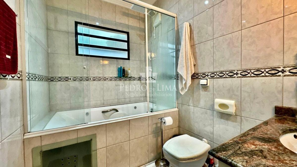 Sobrado frontal 3 Quartos, 1 Suite e 3 Vagas/ Penha