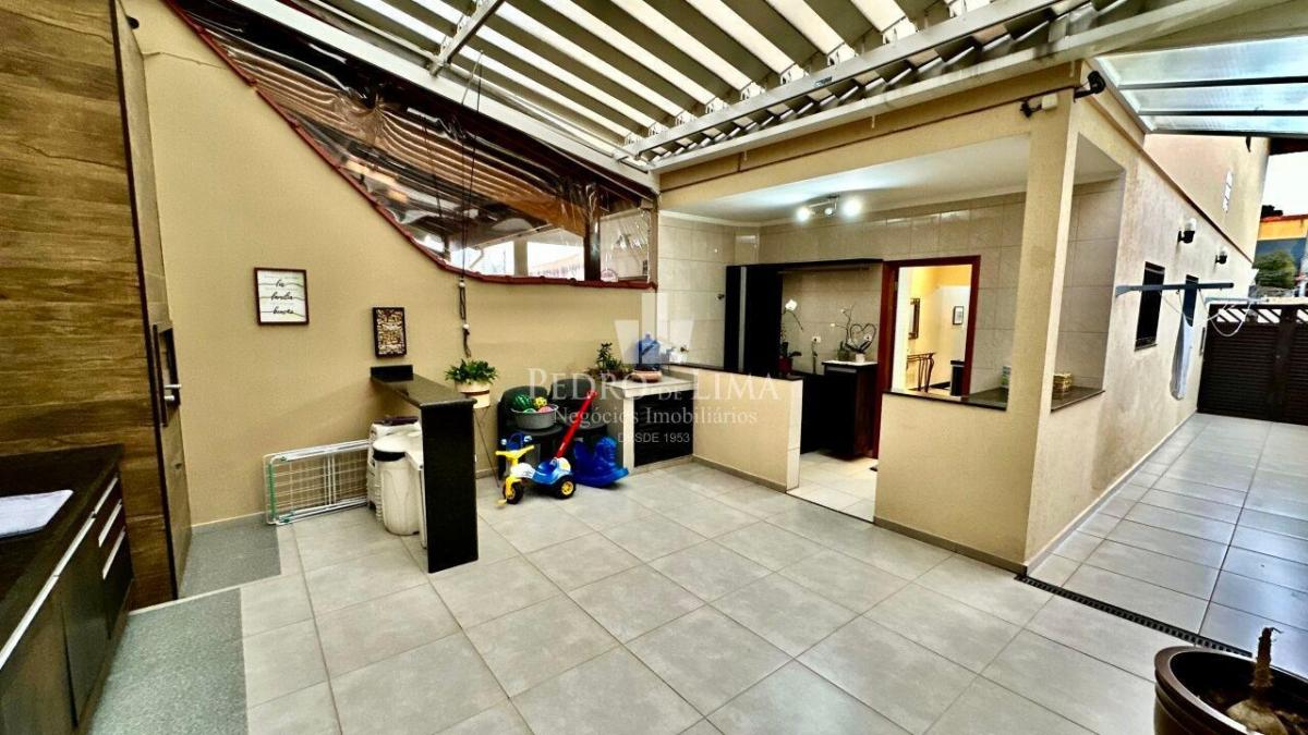Sobrado frontal 3 Quartos, 1 Suite e 3 Vagas/ Penha