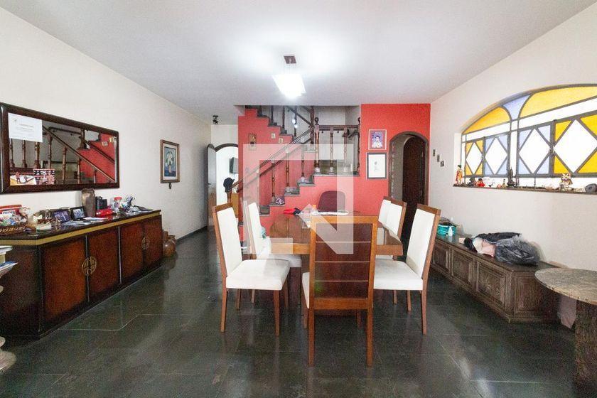 Casa à Venda – Butantã, 7 Quartos, 430 m² – São Paulo