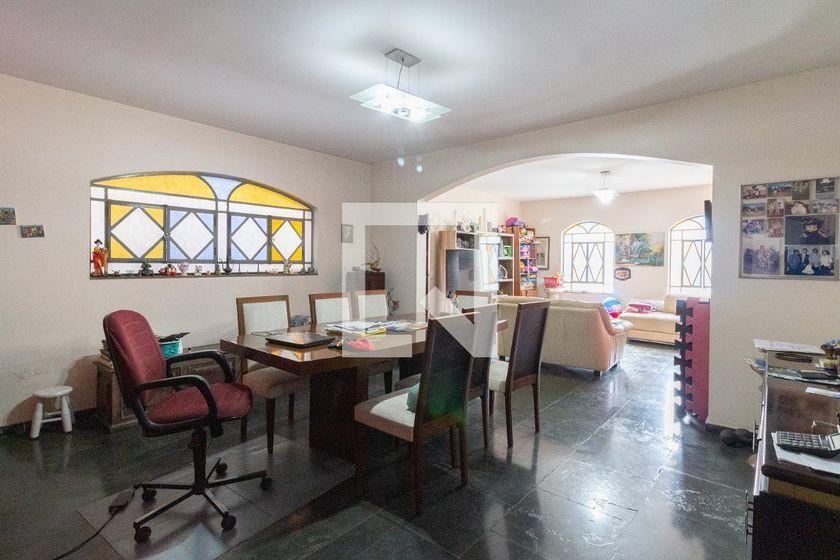 Casa à Venda – Butantã, 7 Quartos, 430 m² – São Paulo