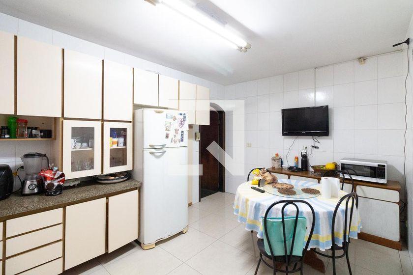 Casa à Venda – Butantã, 7 Quartos, 430 m² – São Paulo