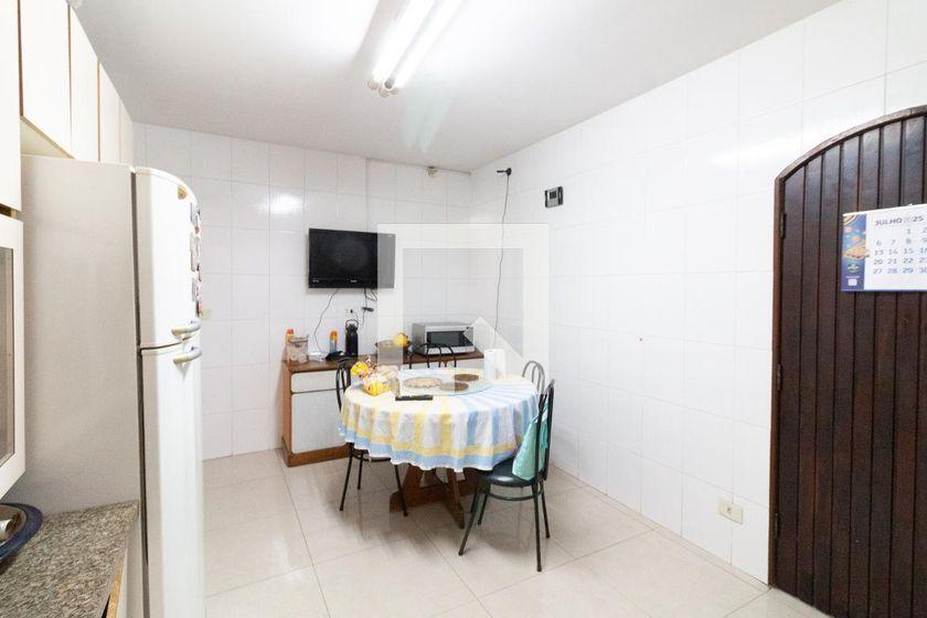 Casa à Venda – Butantã, 7 Quartos, 430 m² – São Paulo