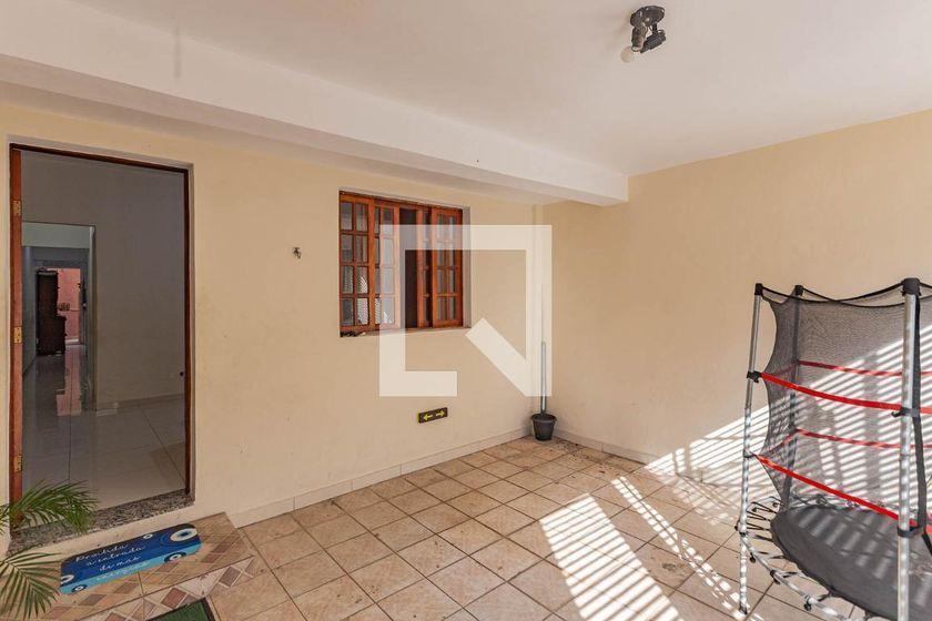 Casa à Venda – Sacomã, 2 Quartos, 65 m² – São Paulo