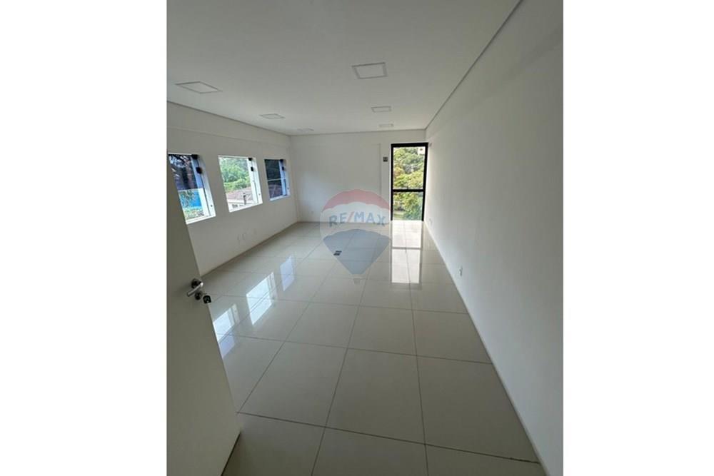 Prédio comercial para Alugar na Pompéia| 11 Salas| 12 Vagas