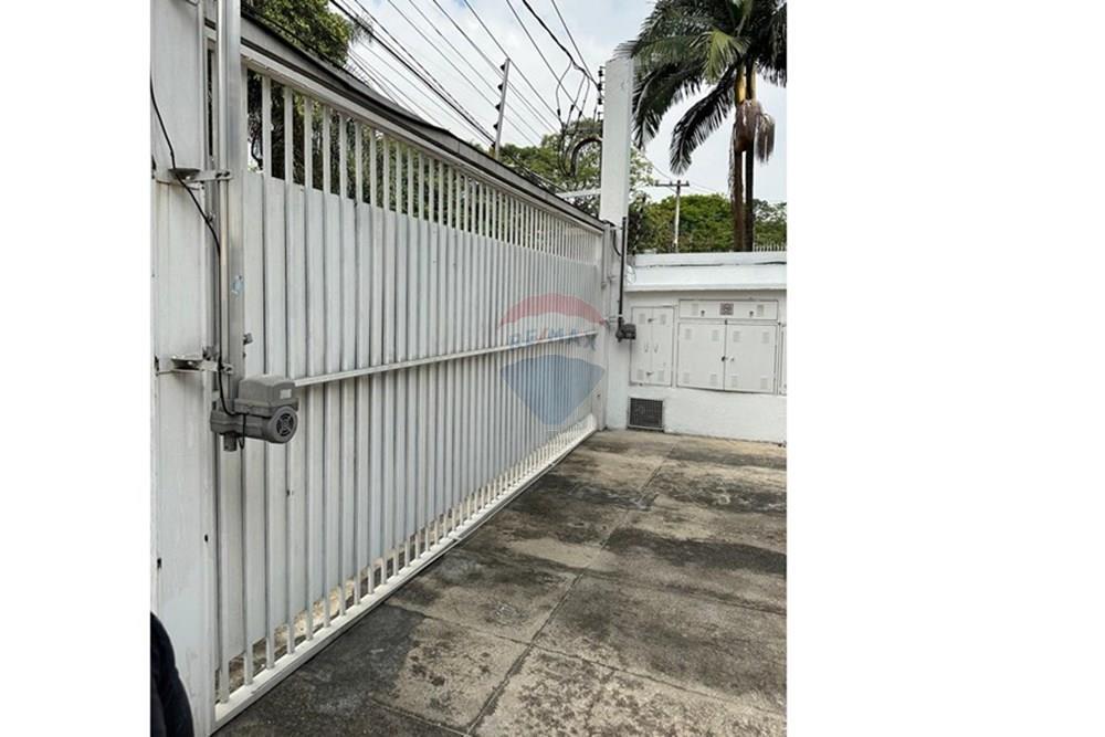 Prédio comercial para Alugar na Pompéia| 11 Salas| 12 Vagas