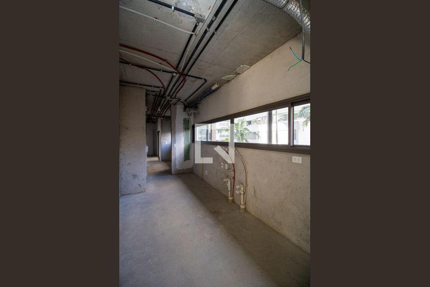 Apartamento à Venda – Itaim Bibi, 3 Quartos, 209 m² – São Paulo