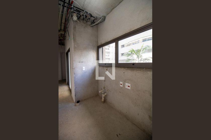 Apartamento à Venda – Itaim Bibi, 3 Quartos, 209 m² – São Paulo