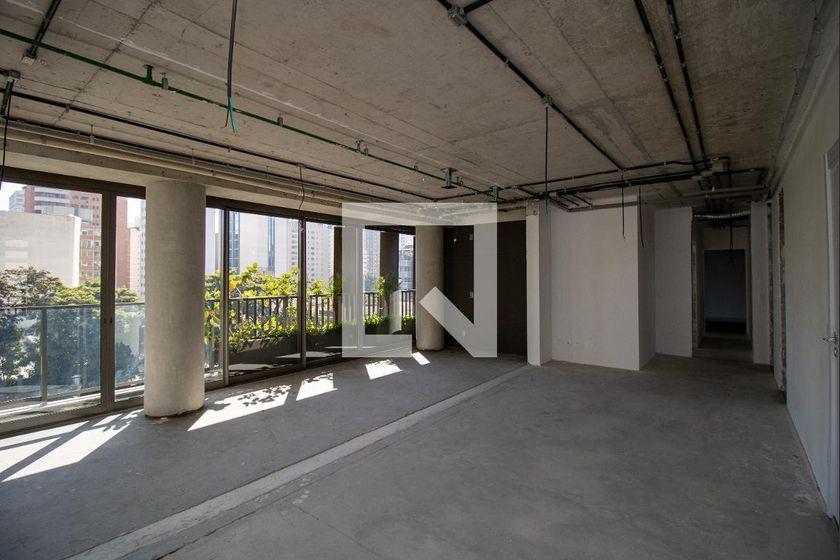 Apartamento à Venda – Itaim Bibi, 3 Quartos, 209 m² – São Paulo