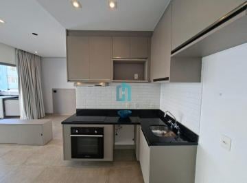 Apartamento Reformado para Aluguel em Moema