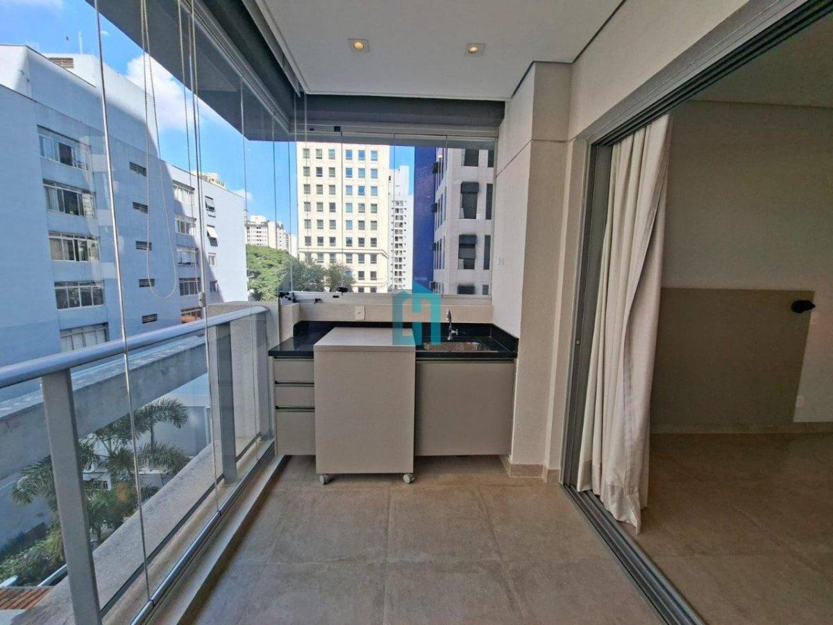 Apartamento Reformado para Aluguel em Moema