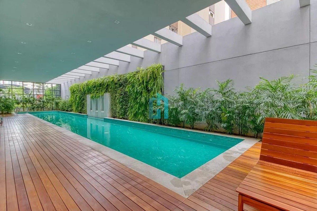 Apartamento Reformado para Aluguel em Moema