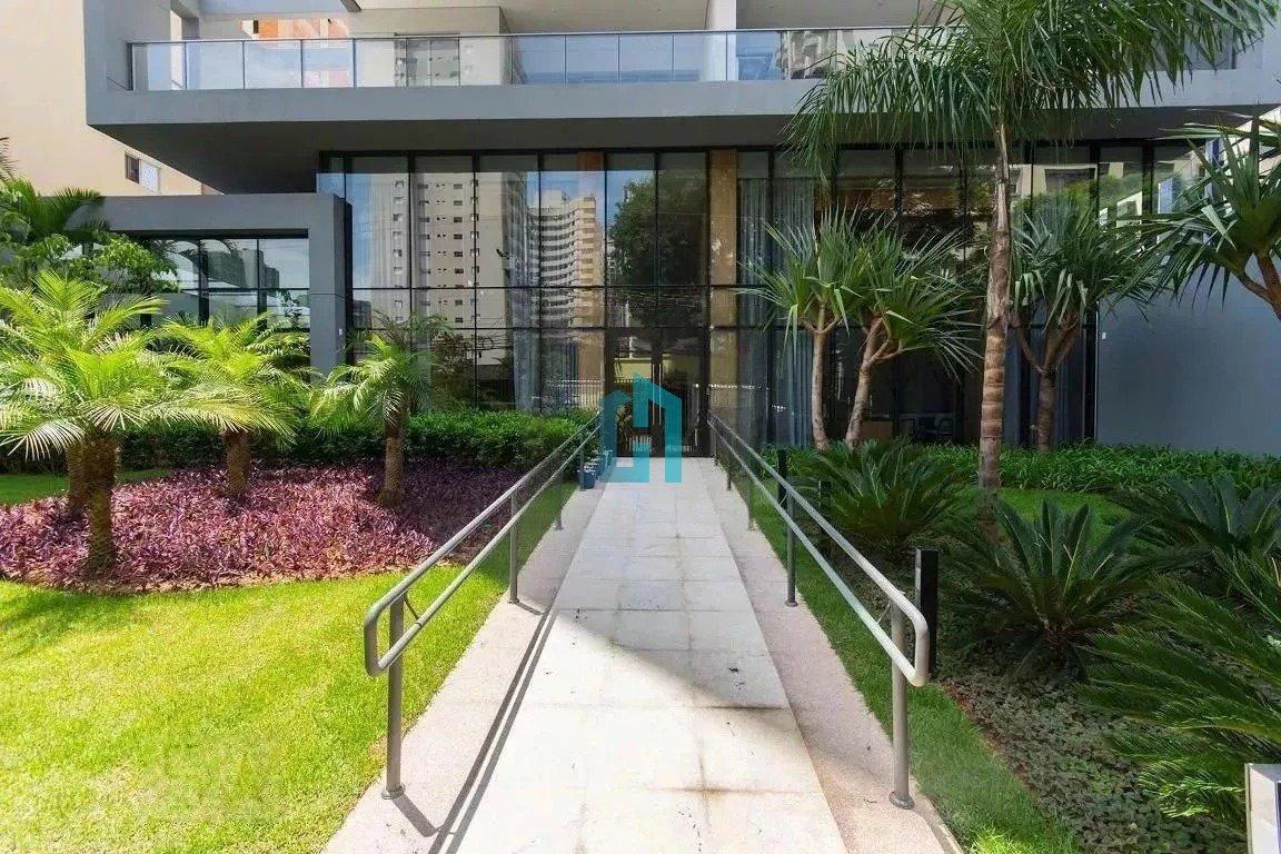 Apartamento Reformado para Aluguel em Moema