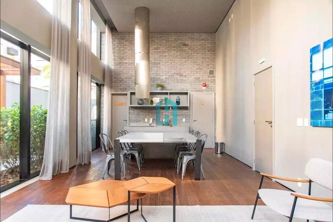 Apartamento Reformado para Aluguel em Moema