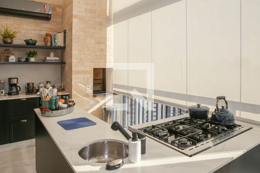 Apartamento à Venda – Perdizes, 4 Quartos, 310 m² – São Paulo