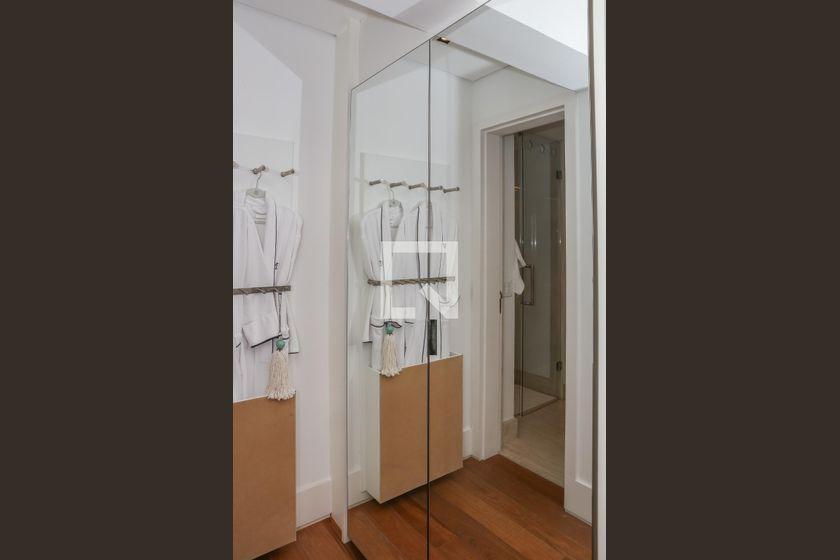Apartamento à Venda – Perdizes, 4 Quartos, 310 m² – São Paulo