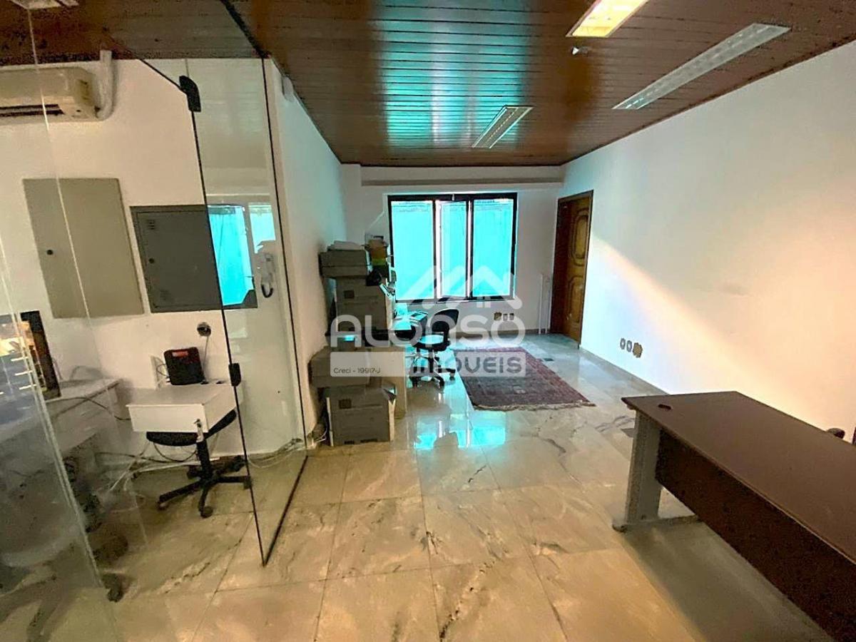 CASA COMERCIAL DE ALTO PADRÃO – Aluga – 1.250m² no Jockey – Butantã