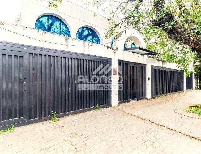 CASA COMERCIAL DE ALTO PADRÃO – Aluga – 1.250m² no Jockey – Butantã