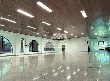 CASA COMERCIAL DE ALTO PADRÃO – Aluga – 1.250m² no Jockey – Butantã